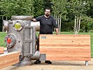 Nov� prvky pro ���rsk� park na Farsk�ch humnech navrhl um�leck� kov�� Pavel...