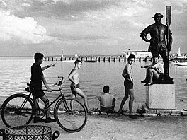 Pob�e�í Balatonu v roce 1958. V padesátých, �edesátých a sedmdesátých letech...