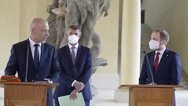 Český velvyslanec v Afghánistánu Jiří Baloun hovoří v Praze na tiskové konferenci k evakuaci z Afghánistánu. (19. srpna 2021)