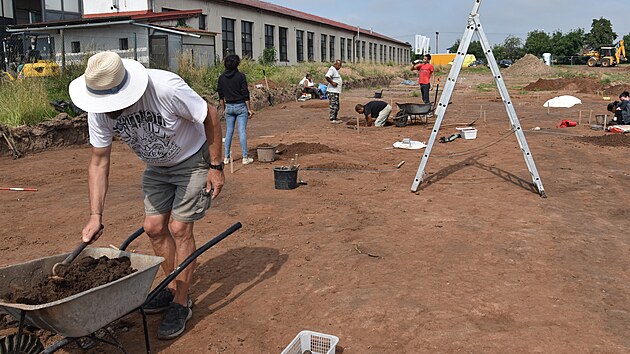 Archeologick vzkum ve Smiicch na Krlovhradecku pinesl bohat nlezy z pravkch sdli.