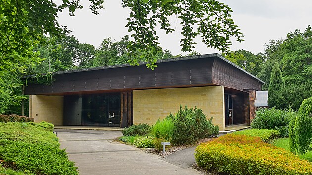 Oceňovaná budova zlínského krematoria na Lesním hřbitově