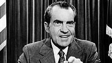 Rok 1972, Richard Nixon oznamuje stahování amerických jednotek z Vietnamu.