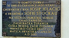 Svatbu bána Jelaie pipomíná pamtní deska vnovaná chorvatským mstem...