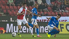 Momentka z utkání Slavie proti Baníku, u mí�e slávista Daniel Samek