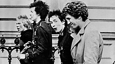 Sex Pistols v roce 1977: zleva - Paul Cook, Sid Vicious, Johnny Rotten a Steve... | na serveru Lidovky.cz | aktuální zprávy
