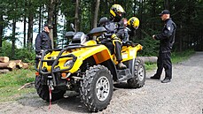 Policisté kontrolují jezdce na tykolkách na lesních cestách jiní Moravy