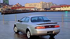 Corolla Ceres se prodávala v domácím Japonsku v letech 1994 a 1998.