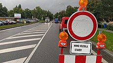 Druhý kruhový objezd se buduje od pond�lí u Sportovního ostrova. (31.8.2021)