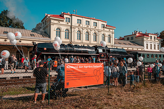 Rodinn den Sprvy eleznic pinese zbavu i pouen