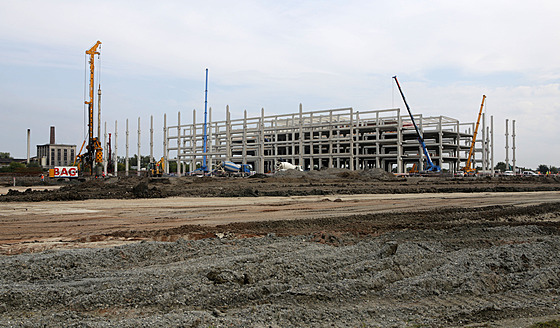 V Kojetín� na P�erovsku v míst� n�kdej�ího cukrovaru vzniká ob�í logistické...