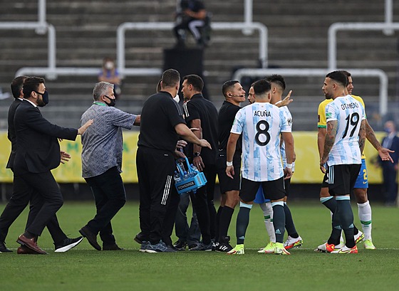 Momentka z utkání jihoamerické kvalifikace mezi Brazílií a Argentinou, které...