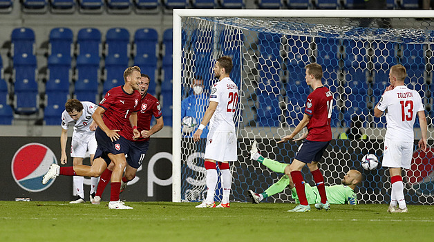 Česko - Bělorusko 1:0, vyhráli, ale ta koncovka. Fotbalisty spasil Barák