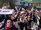 eny v Afghánistánu protestují