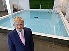 �editel hotelu Reitenberger Miroslav Kubec u hotelov�ho baz�nu.
