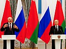 Alexandr Lukaenko a ruský prezident Vladimir Putin se v Moskv shodli na 28...