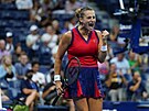Aryna Sabalenková oslavuje postup do semifinále US Open.