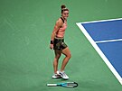 ekyn Maria Sakkariová se raduje z postupu do semifinále na tenisovém US Open.