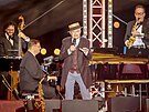 Koncertem Jiího Suchého Árie msíce zaal hudební festival Prague Sounds na...