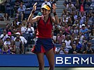 Britská tenistka Emma Raducanuová slaví postup do semifinále US Open.
