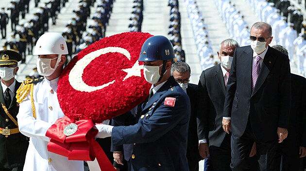 Turecký prezident Recep Tayyip Erdogan u Ataturkova mauzolea v Anakře (30. srpna 2021)