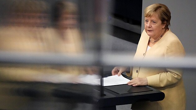 Německá kancléřka Angela Merkelová na půdě Spolkového sněmu (7. září 2021)