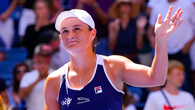 Ashleigh Bartyov z Austrlie se raduje z postupu do tetho kola US Open.