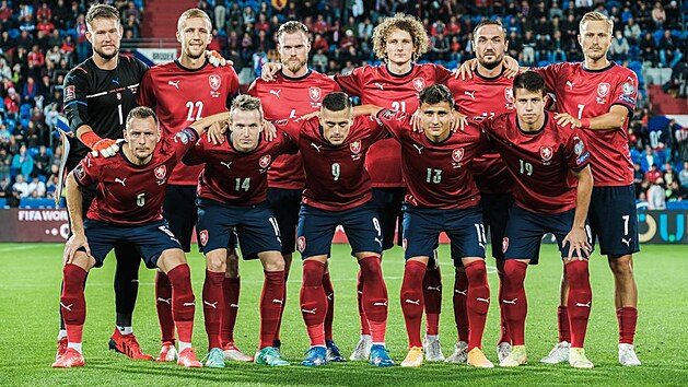 Zkladn sestava fotbalov reprezentace na kvalifikan utkn o MS proti Blorusku: Vaclk, Souek, Kalas, Krl, Doleal, Bark (horn ada zleva), Coufal, Jankto, Hole, Matj a Hloek.