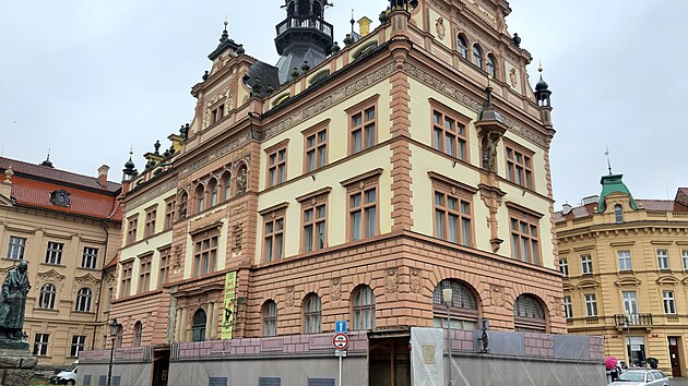 Novorenesann budova byla postavena v letech 1897 a 1898, dnes v n sdl Regionln muzeum v Chrudimi.