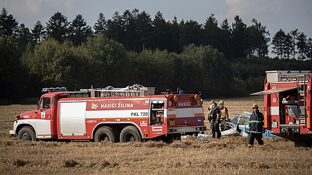 U iliny na Kladensku se 4. z 2021 ztilo do pole mal letadlo. Pi nehod na mst zemeli dva pasai letadla.
