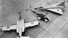 Porovnání velikosti CF-100, IM-99 a F-102 (zleva doprava)
