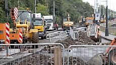 V okolí echova mostu se opravují ob vltavské nábeí. (31. srpna 2021)