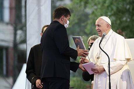 Pape Frantiek se setkal s Romy z koického sídlit Luník IX. (14. záí 2021)