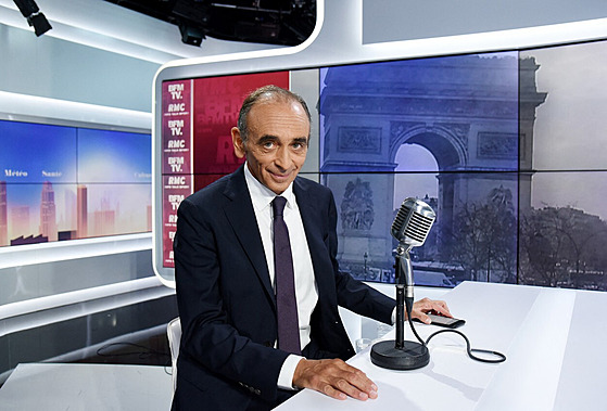 Francouzský komentátor a pravdpodobný kandidát na prezidenta Éric Zemmour (15....