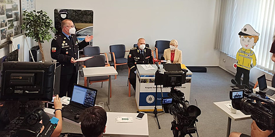 Policisté uspoádali tiskovou konferenci k pípadu vrady u Protivína. Na...