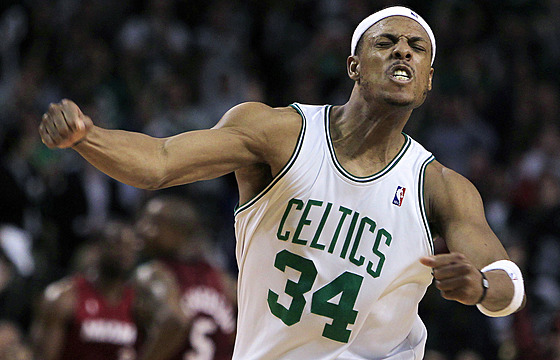 Paul Pierce z Boston Celtics se raduje (2010).