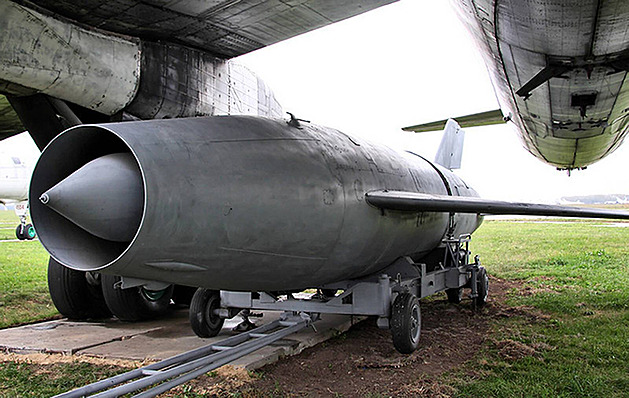 Jaderný „drobek“ měl ničit strategické cíle v USA, později letadlové lodě