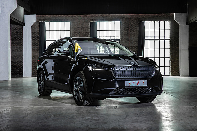 Papežův vozový park bude ekologičtější, zaparkují v něm i škodovky