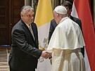 Pape Frantiek se pi návtv Maarska setkal také s premiérem Viktorem...