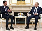 Vladimir Putin se setkal se syrským prezidentem Baárem Asadem. (14. záí 2021)