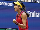 Britka Emma Raducanuová se hecuje ve finále US Open.