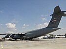 Americk obr C-5M Super Galaxy na monovskm letiti. Letoun bude jednm z...