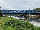 Po novm most v elkovicch projel prvn vlak, oprava trvala rok a pl