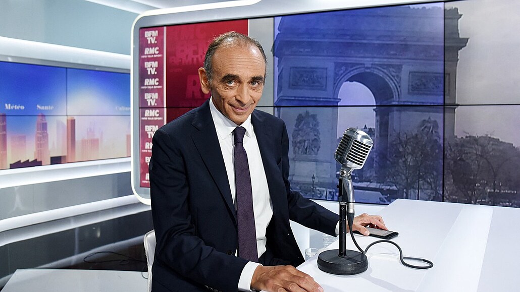 Francouzský komentátor a pravdpodobný kandidát na prezidenta Éric Zemmour (15....