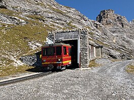 Jungfraubahn, vjezd do tunelu nad stanicí Eigergletscher