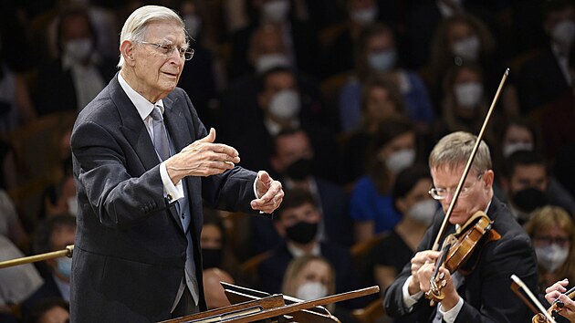 Dirigent Herbert Blomstedt dil na Dvokov Praze Vdesk filharmoniky