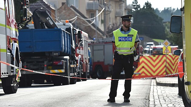 Koryčany na Kroměřížsku otřásla exploze rodinného domu. Výbuch zranil dobrovolné hasiče i civilní obyvatele.