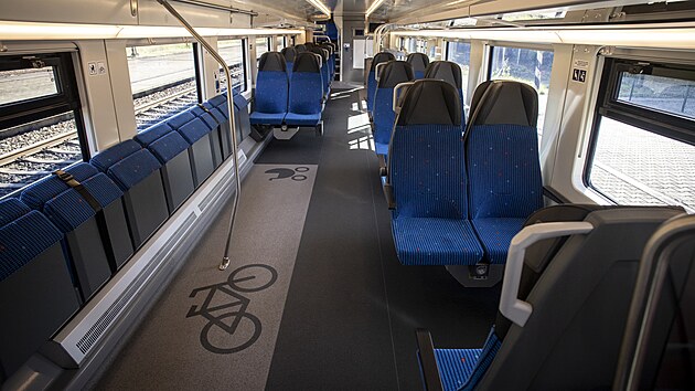 Interiér nové vlakové soupravy, která od prosince začne jezdit mezi Ostravou, Frýdkem-Místkem, Frýdlantem nad Ostravicí a Frenštátem pod Radhoštěm.