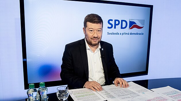 Hostem Rozstelu je Tomio Okamura, poslanec, f hnut a volebn ldr SPD. (16. z 2021)