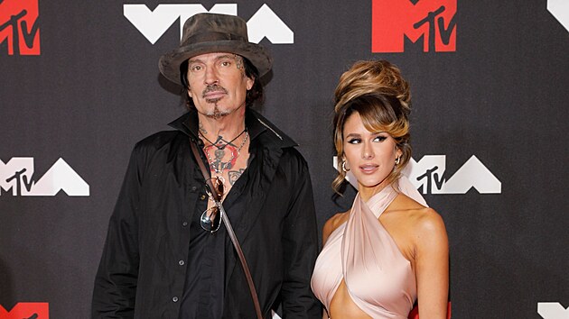 Tommy Lee a Brittany Furlanov na MTV Video Music Awards (New York, 12. z 2021)