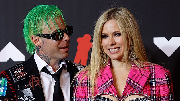 Mod Sun a Avril Lavigne na MTV Video Music Awards (New York, 12. září 2021)